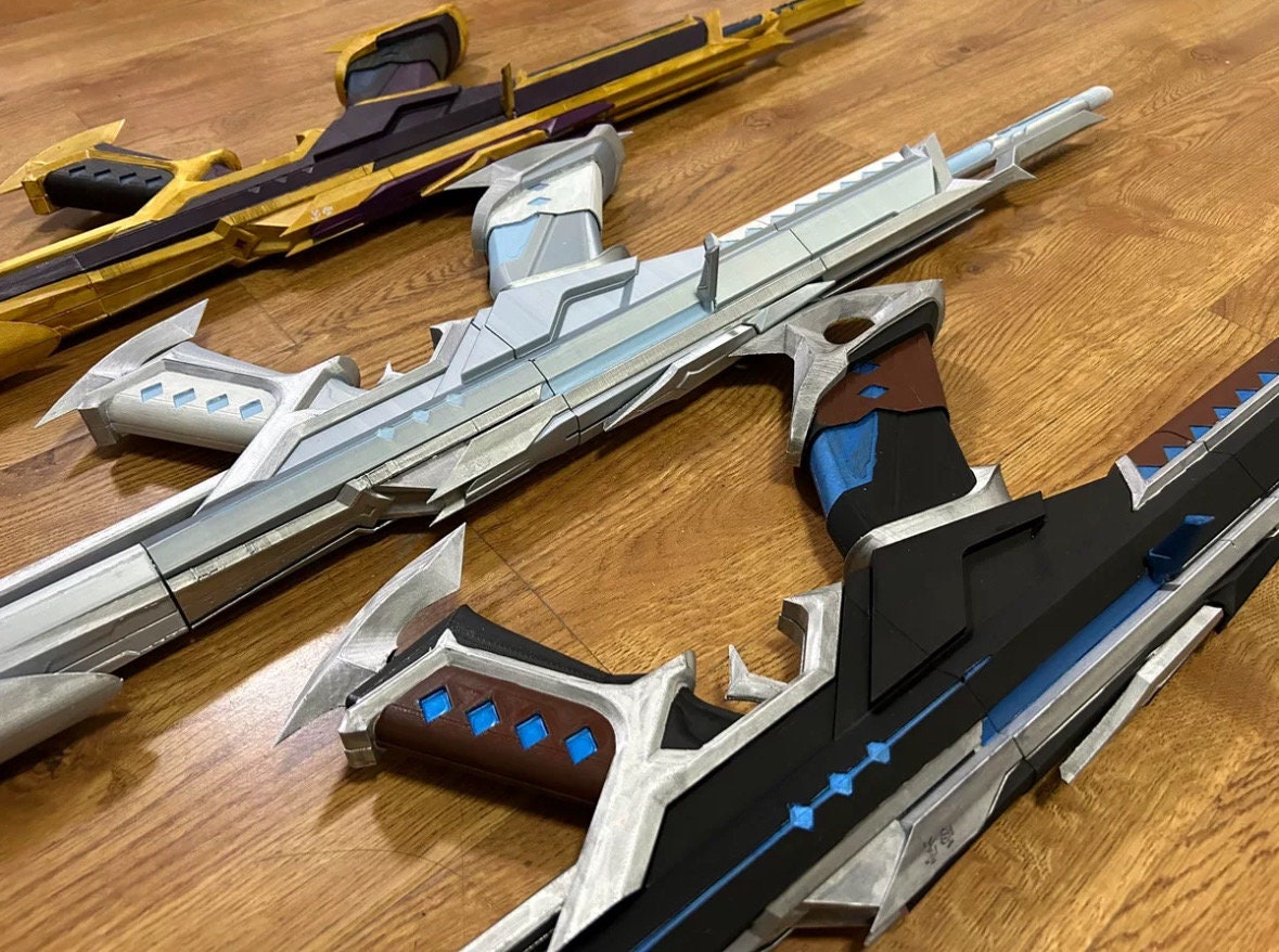 Kuronami melee cosplay props valcollections